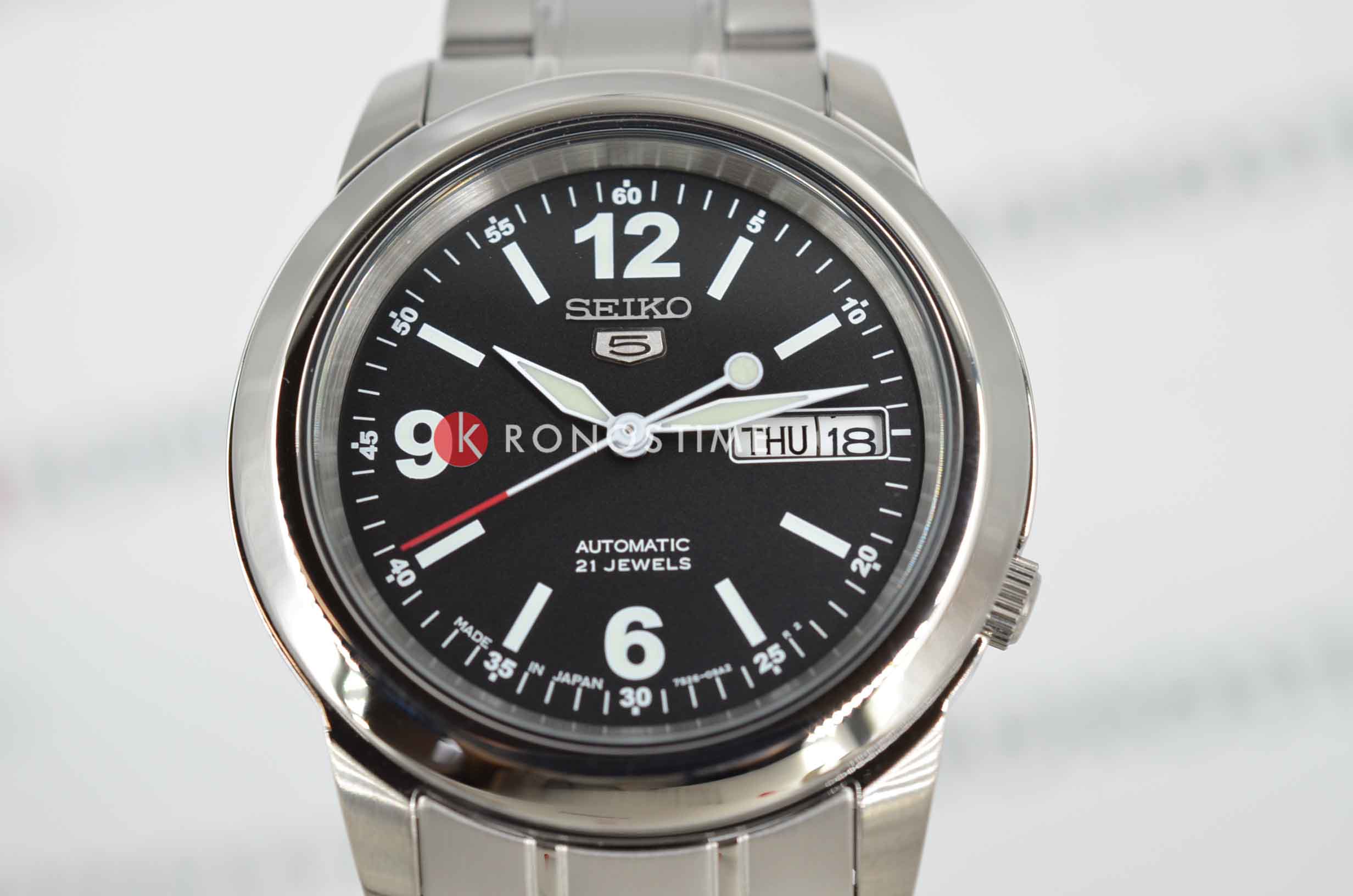 Seiko Seiko 5 Regular SNKE63J1 , наручные мужские часы фото под углом